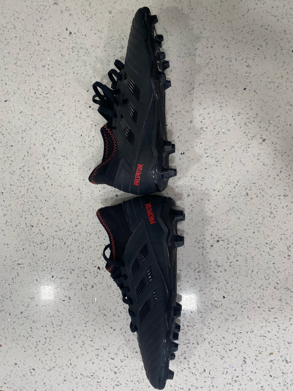 adidas Predator Youths Black with Red Trim Soccer Cleats 5Y